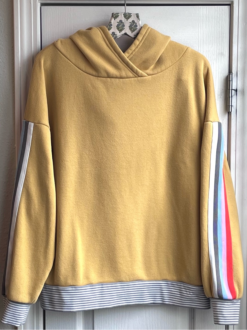 P.J. Salvage Mustard Yellow Stripe Pullover Hoodie Sweatshirt Size Large